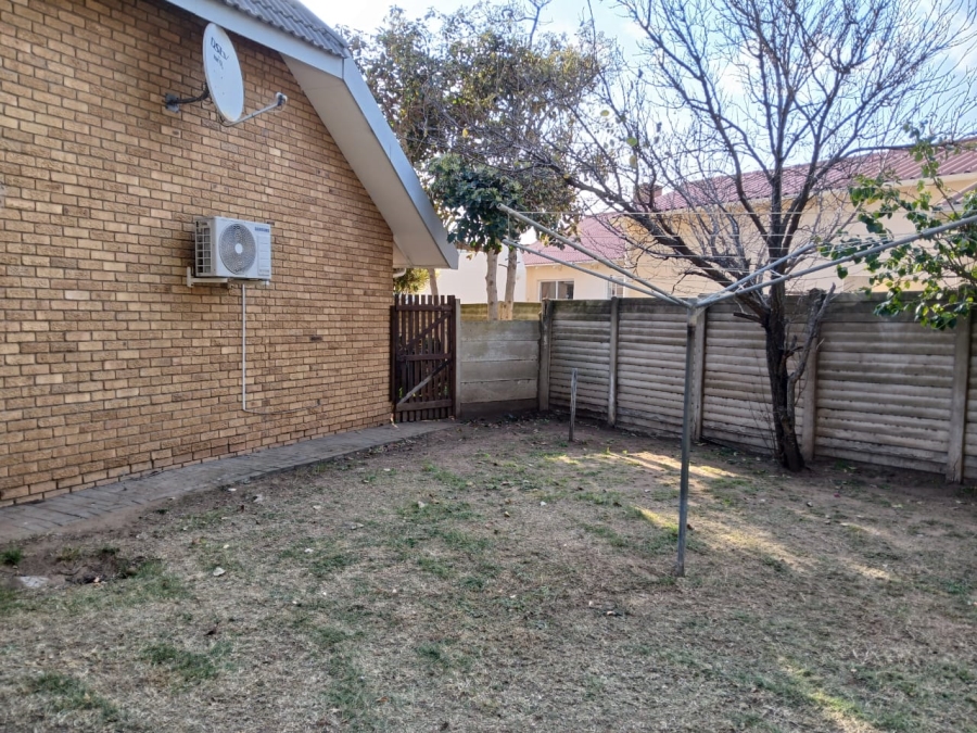 4 Bedroom Property for Sale in Hartenbos Central Western Cape